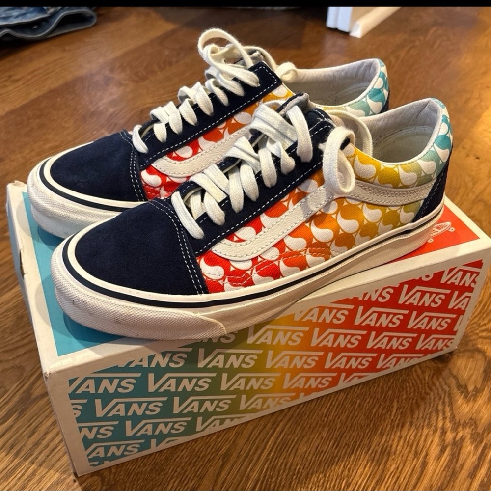 Free & Easy Old Skool Vans